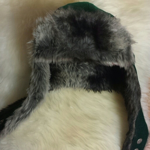 Kangol feastive multi colored fur hat - Picture 2 of 4