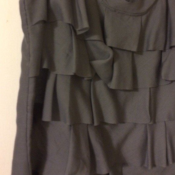 LOFT Grey Ruffle Tank with Chiffon Ruffles - Picture 3 of 4