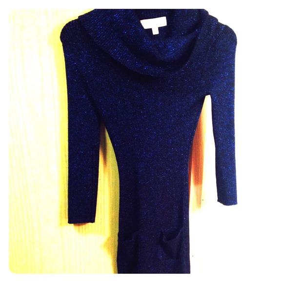 bright blue sweatshirt - Picture 1 of 3