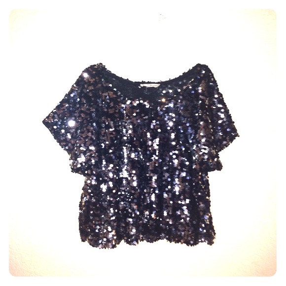 Sequin half shirt