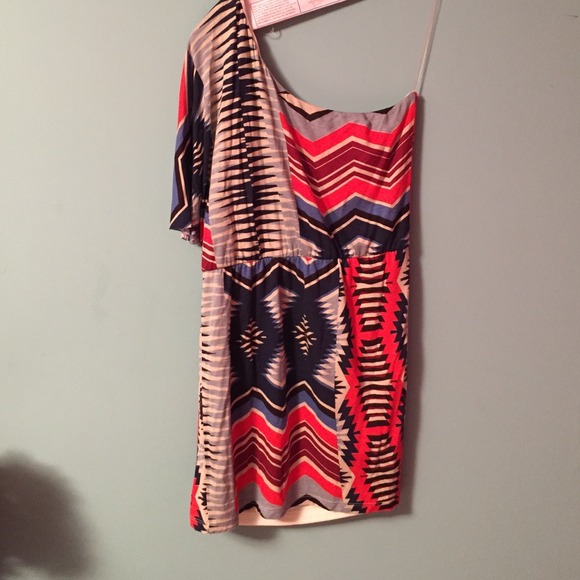 One shoulder dress