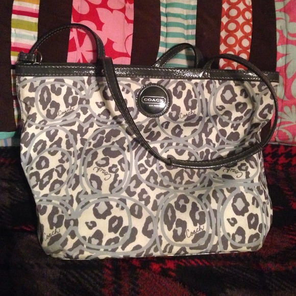 Super cute cheetah coach purse!