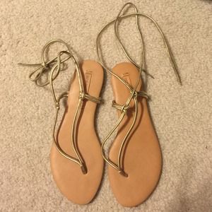 BCBG Maxazaria sandals