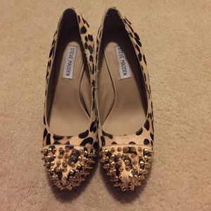 Steve Madden pumps