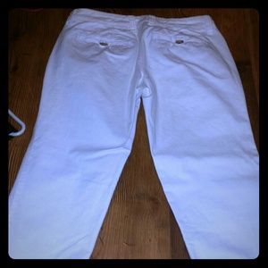 New white Capri pants
