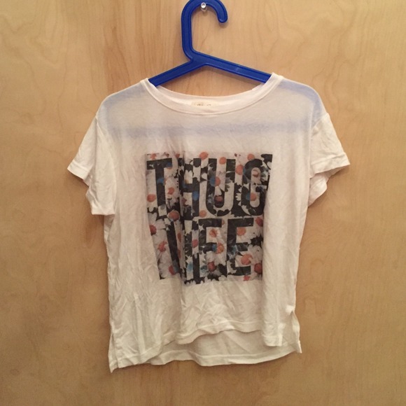 🚫sold🚫NWOT brandy Melville Thug life tee
