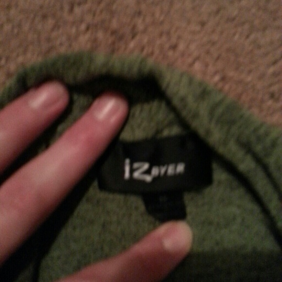 Top - Picture 2 of 2