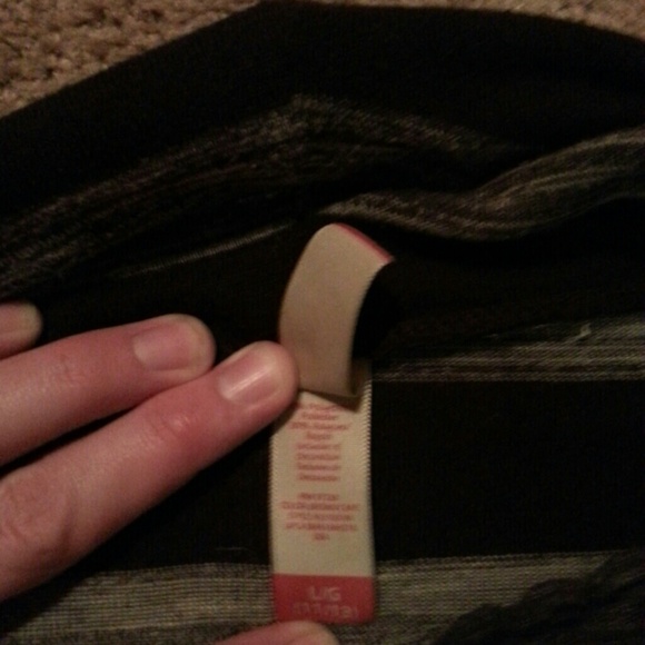 Top - Picture 2 of 2