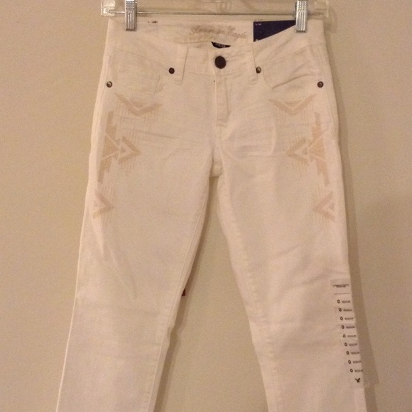 American Eagle Outfitters Denim - Amazing AE Aztec Skinny Stretch White Jeans