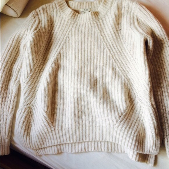 White knit sweater F21