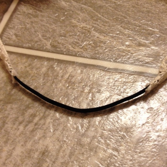 Boho flower headband 🌼 - Picture 4 of 4