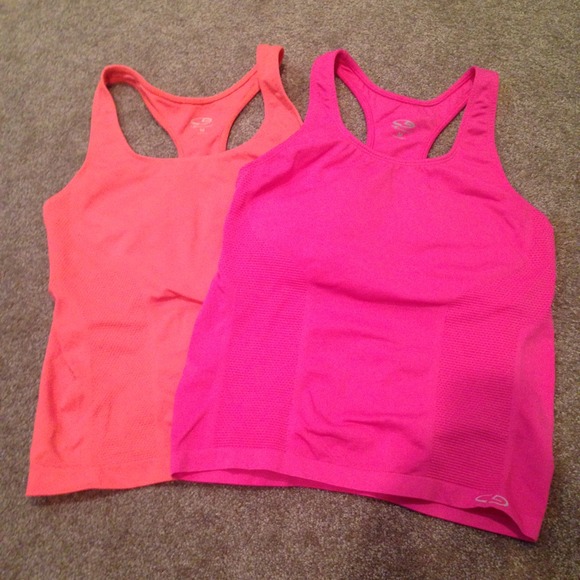 NWOT Champion Workout Tanks Sz M Set of 2 - Picture 1 of 3