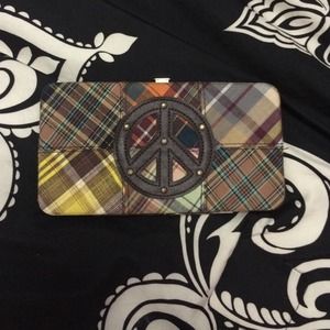 Peace sign wallet