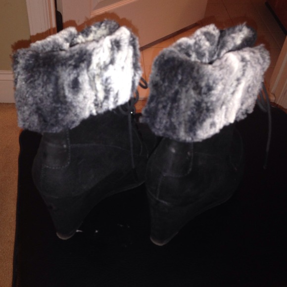 Wedge Boots With Fur - Picture 4 of 5