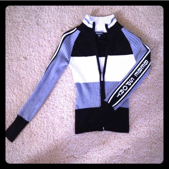 ❌SOLD in BUNDLE❌bebe Sport zip up