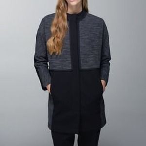 Lululemon cocoon coat. Black and gray. Never worn.