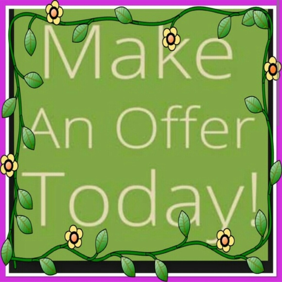 Welcome to my Closet!🚫🅿🅿 🚫TRADES - Picture 3 of 4