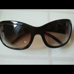 NINE WEST Sunglasses