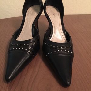 Pointed heels. made in Italy