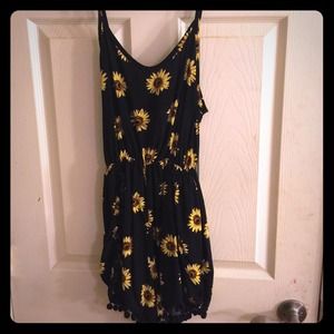 Sunflower romper with adjustable straps and zipper