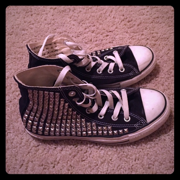 Black converse high tops 😊