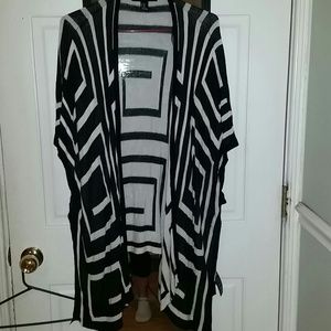 Forever 21 Cream & Black Sweater