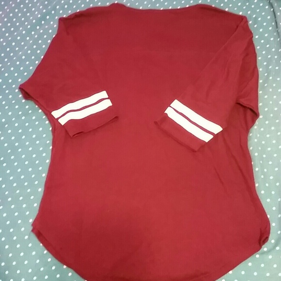 SOLD Vs PINK varsity crew - Picture 3 of 4