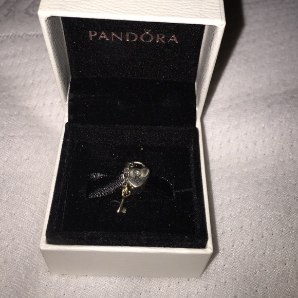 Pandora key to my heart charm!