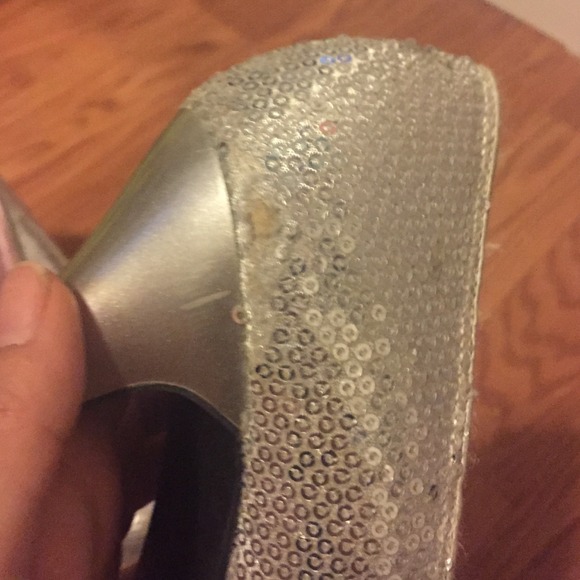 silver sequined heels! - Picture 4 of 4