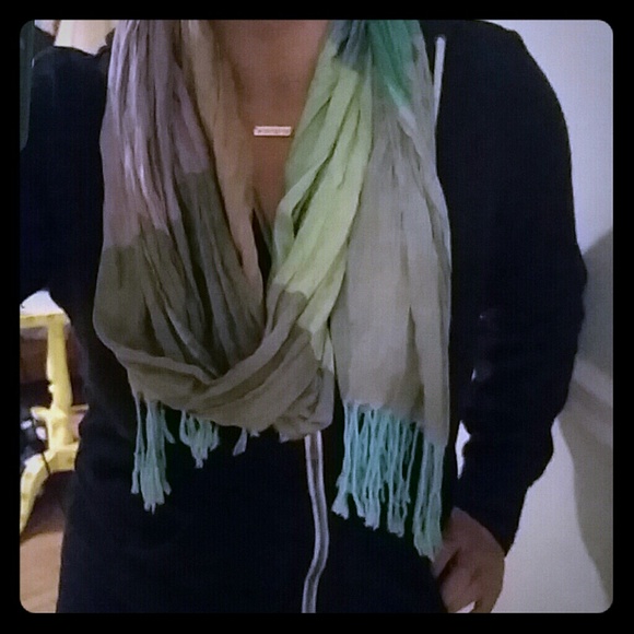 Multicolored Scarf - Picture 1 of 2