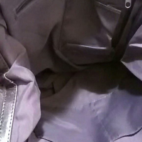 Handbag - Picture 3 of 4