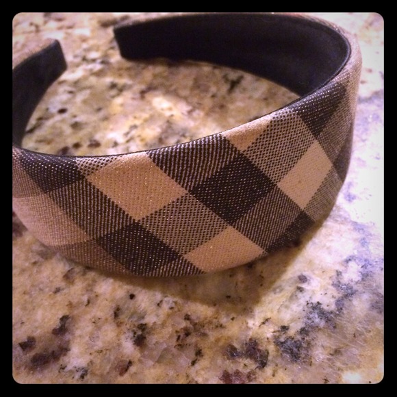 🎀Sold🎀for $55 Burberry authentic headband