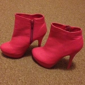Hot Pink: AMI Clubwear 4.5in heeled booties.