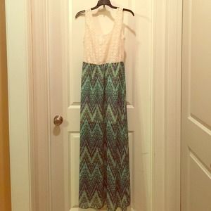 Maxi dress