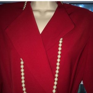 🚫REDUCED🚫 Jessica Howard suit. NWT.