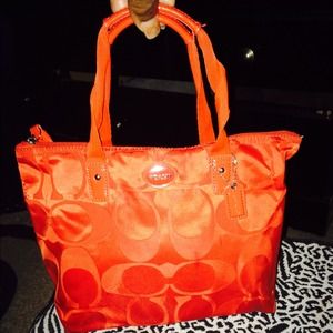 Coach tote ( price is  firm)