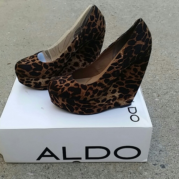 Aldo cheetah print wedges