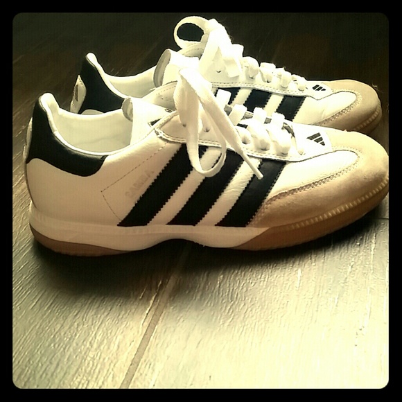Adidas! Size 6 - Only worn twice:)