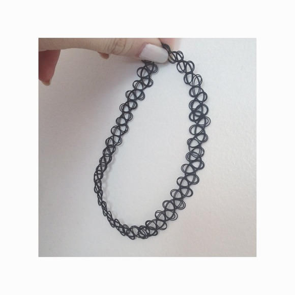 Brandy Choker free with a purchase of $30 or more - Picture 1 of 2
