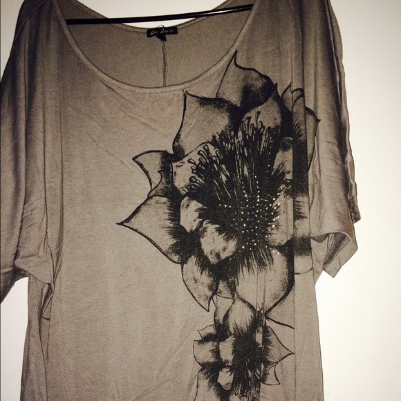 Short sleeve shirt