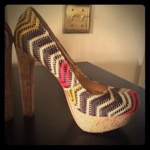 Bamboo cork bottom pumps excellent condition