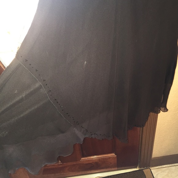 Short Sleeve black evening gown - Picture 2 of 2