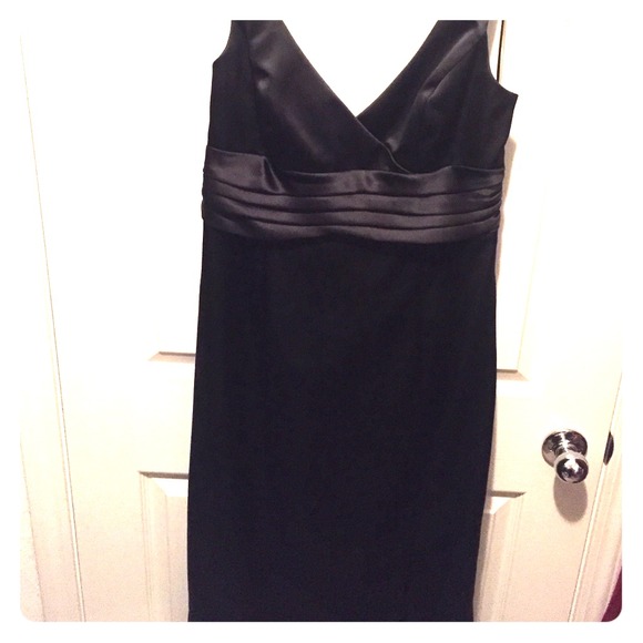 ABS by Allen Schwartz black ballgown - Picture 1 of 3