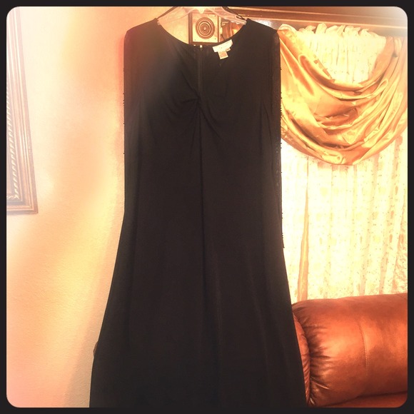 Black Long Sleeve Evening Dress - Picture 1 of 3