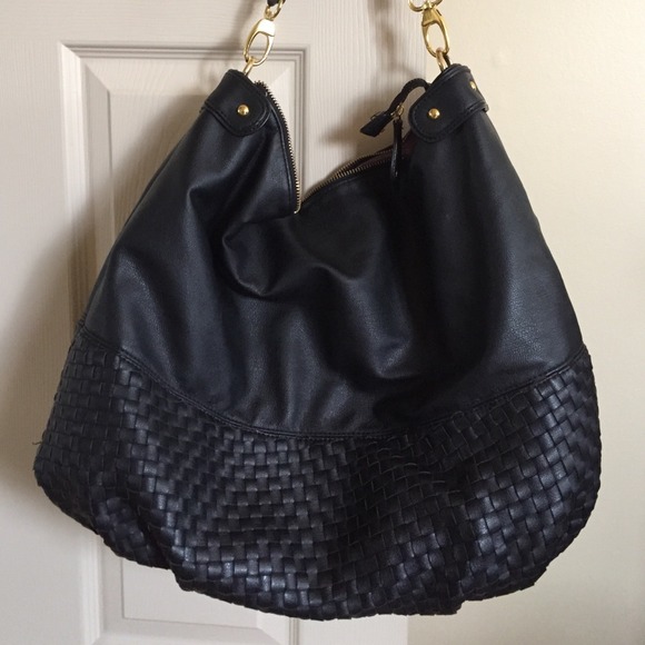 BUNDLE🎉 Steve Madden hobo bag and pink fedora