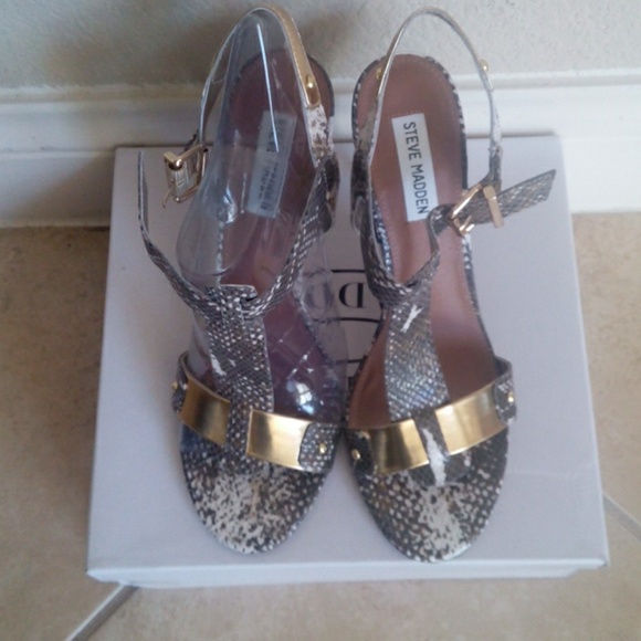 steve madden snake print sandals