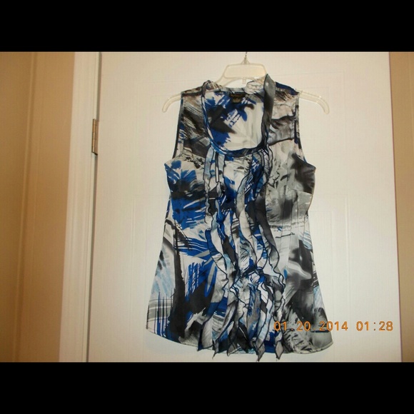 Nine Options Ladies sleeveless top MAKE  OFFER