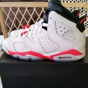 Infrared 6s size 4.5