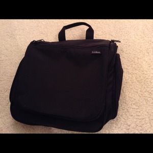 NWT! L.L. Bean travel pouch!