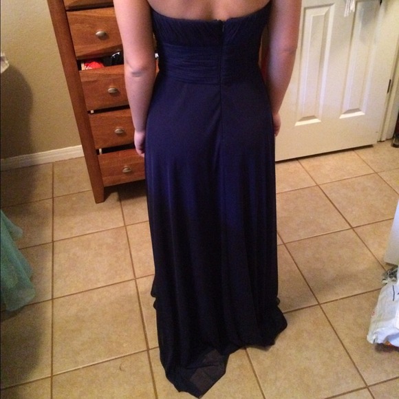 Caché Prom dress - Picture 3 of 3